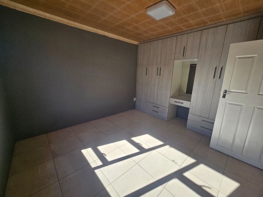 5 Bedroom Property for Sale in Panorama Free State